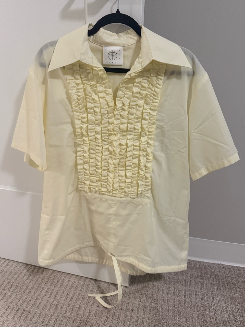 Renaissance Cream Short-Sleeve Ruffled Front Shirt